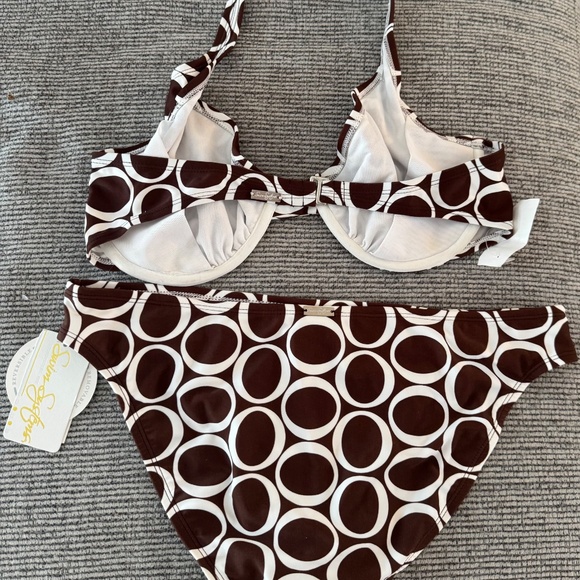 NWT Swim Systems 2-piece swimsuit, XL/36DD - Picture 2 of 4